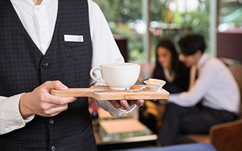 重庆餐饮服务礼仪培训 塑造山城待客之道
